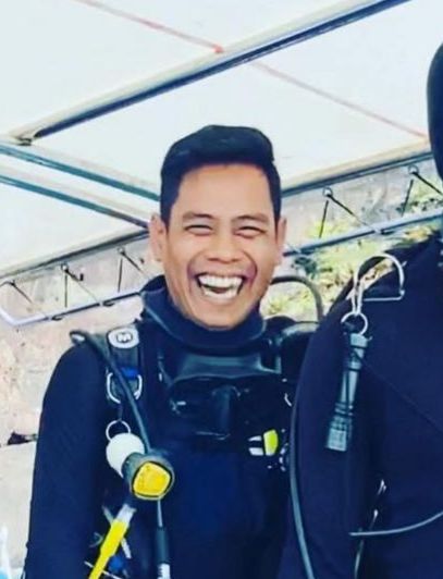 Ly